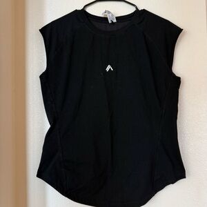 Alphalete women’s workout top